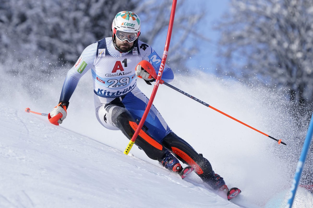 Quim Salarich consigue una gran 16a posición en el slalom de Copa del Mundo de Kitzbühel