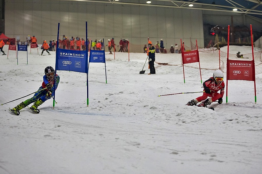 Madrid SnowZone celebra la apertura de la Copa de España Audi con el Trofeo Spainsnow