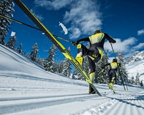 Fischer y Rossignol unen sus fuerzas y desarrollan Turnamic, el esquí nórdico del futuro