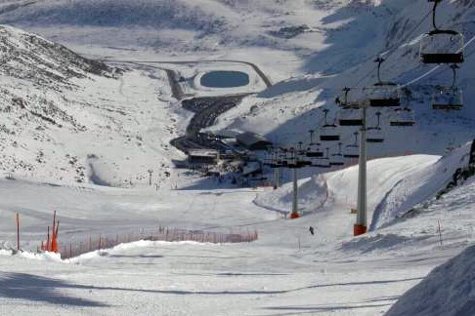 Fuentes de invierno y San Isidro se unirán cuando la estación asturiana tenga electricidad