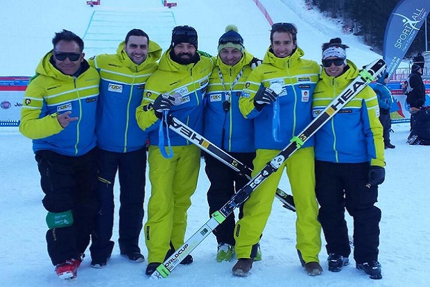 Team de la Federación Española de Deportes para Ciegos FEDC tras la plata en DH. Imagen: Facebook Jon Santacana