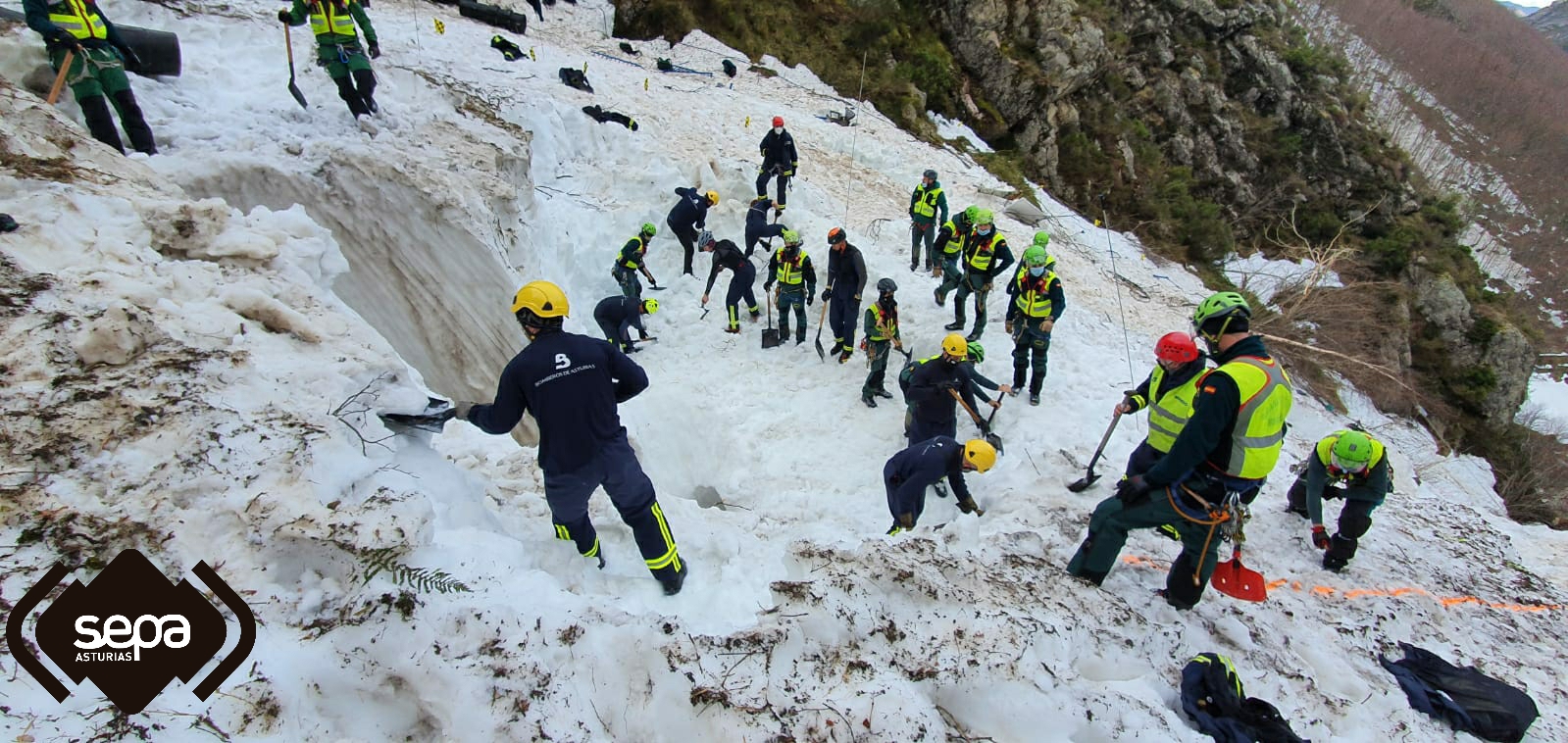 Hallado el cuerpo del segundo operario enterrado por una avalancha en San Isidro hace un mes