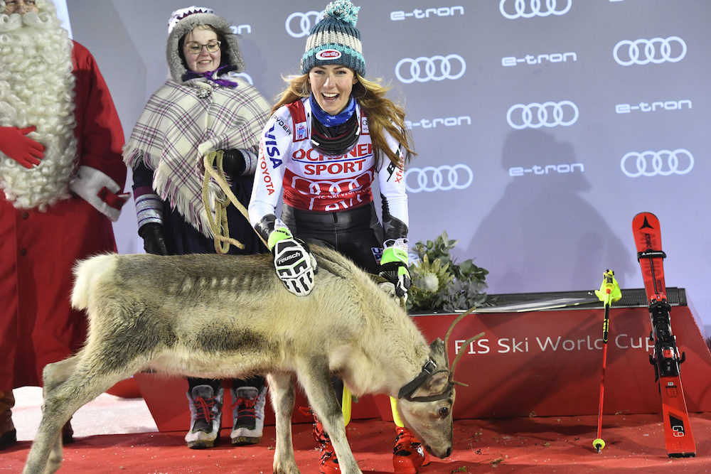 Shiffrin se adjudica el primer slalom en Levi y se coloca líder de la Copa del Mundo de Esquí