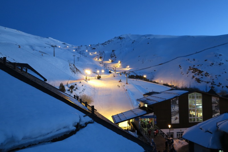 Sierra Nevada afronta el último fin de semana de marzo, con todo el dominio abierto 