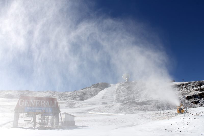 Sierra Nevada arranca los cañones de nieve producida tras la última nevada