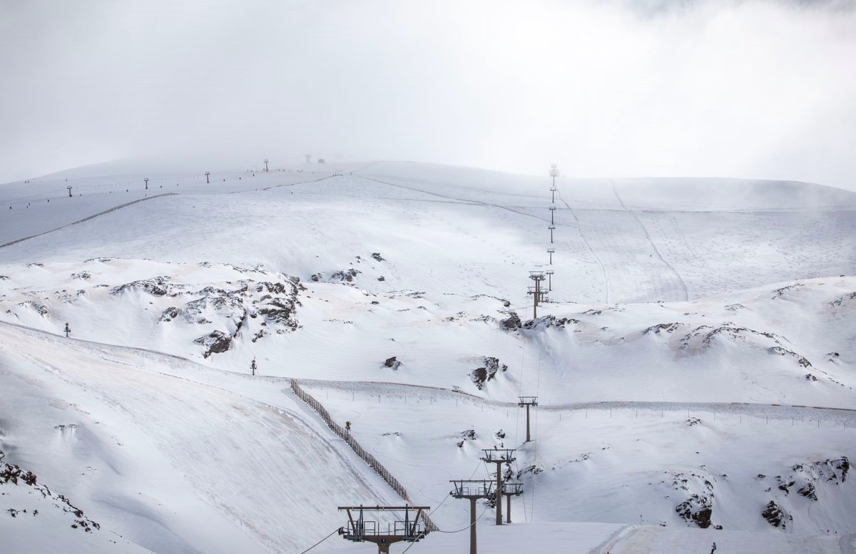 Sierra Nevada abre la Laguna y sube hasta los 75 km esquiables