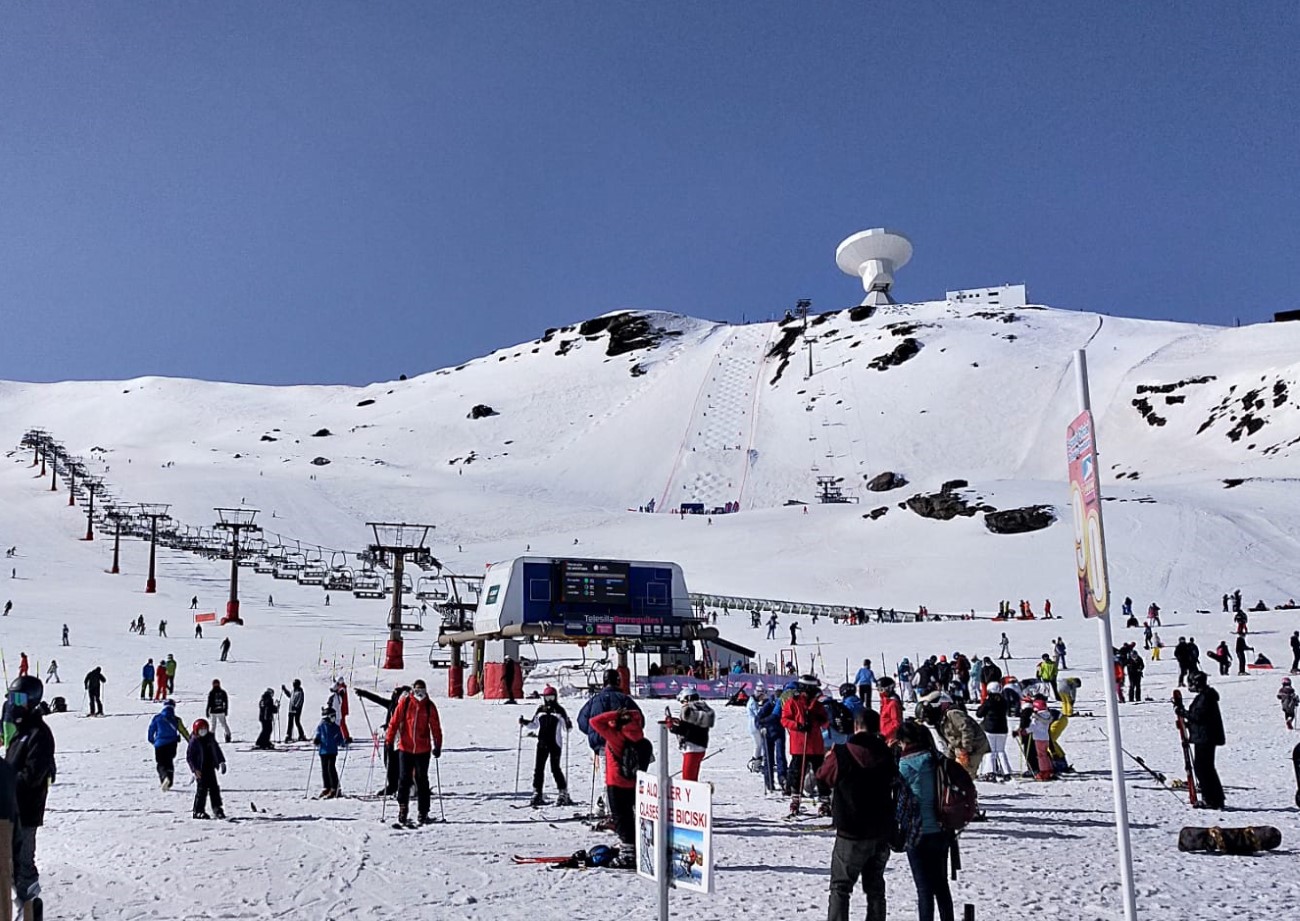 Sierra Nevada ofrecerá en Semana Santa 75 km de pistas y todo el desnivel esquiable