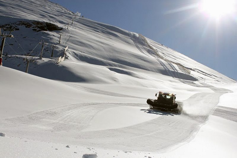 Más de 38.000 personas visitan Sierra Nevada durante el largo Puente