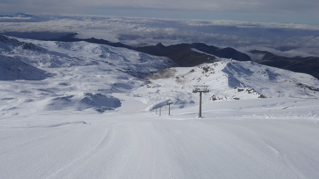 Sierra Nevada abre la Laguna de las Yeguas y supera los 60 km esquiables