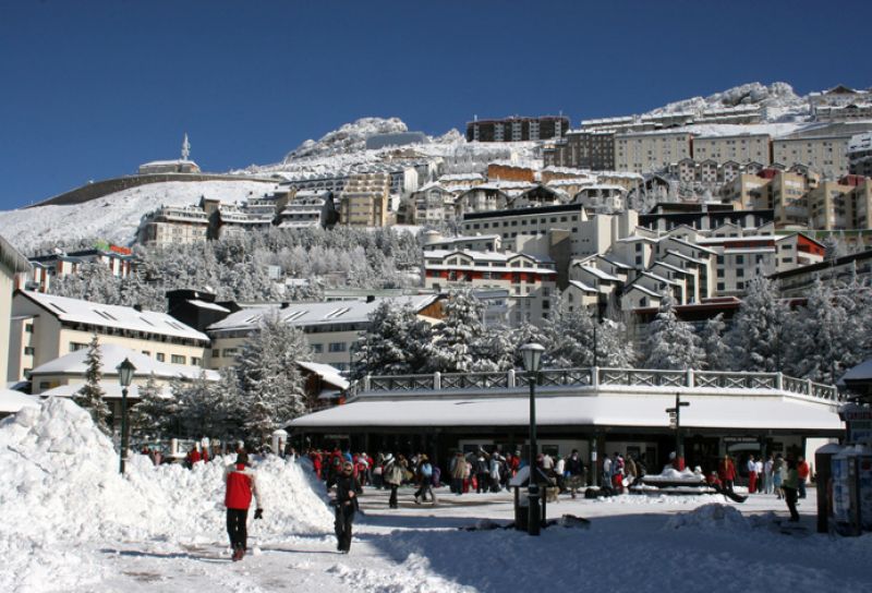 Cetursa Sierra Nevada podrá gestionar los aparcamientos con los nuevos estatutos