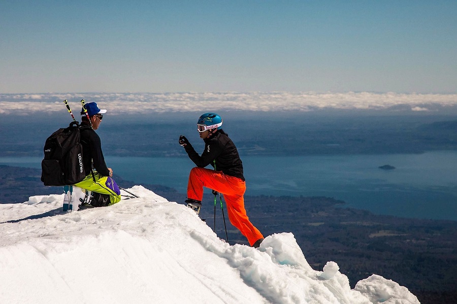 Snow Cross Training de verano en los campos de esquí patagónicos de Cerro Catedral 