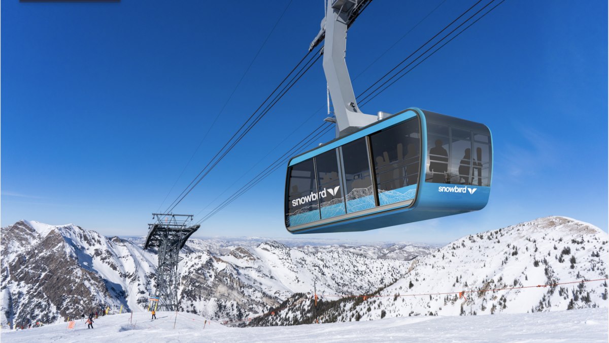 Se cae la cabina de un teleférico en pleno montaje