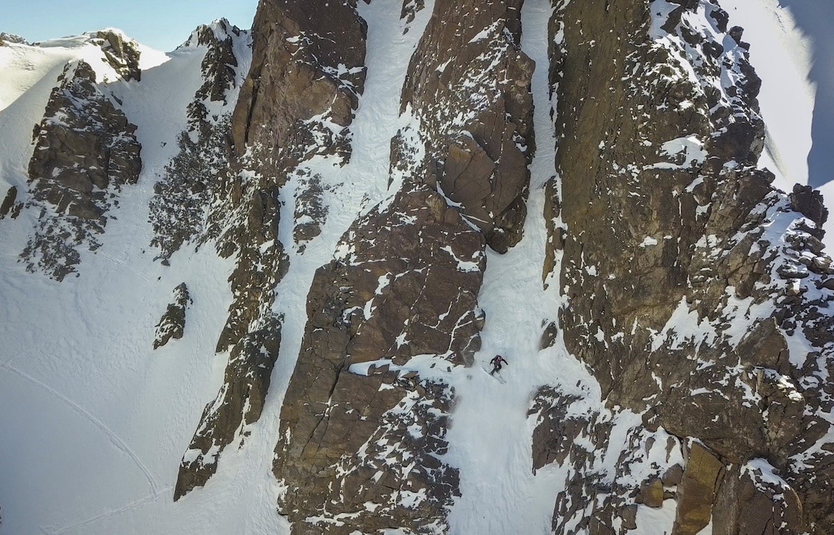 Aymar Navarro nos deja sin aliento en su primer nuevo clip de South Lines grabado en Las Cuevas