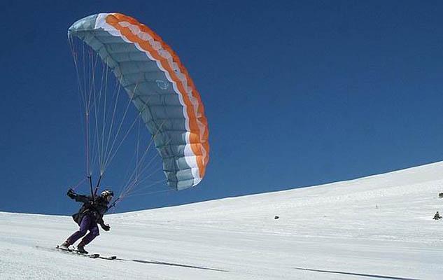 Aramón Cerler acoge la primera concentración de Speedriding