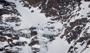 La nueva aventura de Aymar Navarro: una línea extrema esquiando en el Cajón del Maipo