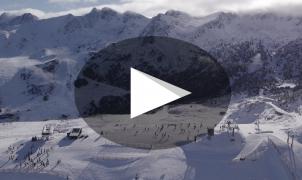 Imágenes de dron de las estaciones de Grandvalira Resorts después de la nevada nocturna