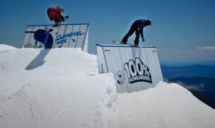 Verano en High Cascade, snowboard de verano en el park del Mt. Hood