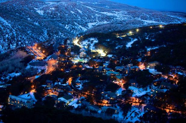 Falls-Creek-Australia-village-night-Picture-Hocking