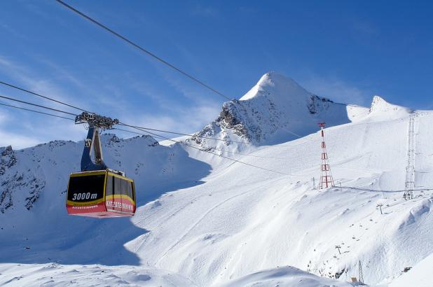 Teleférico en el glaciar de Kaprun/Kitzsteinhorn