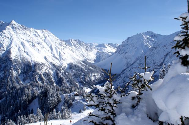 Panorámica de Brandnertal en el Voralberg