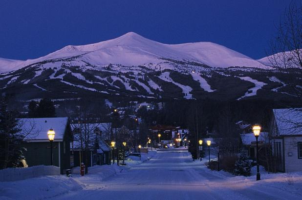 Imagen nocturna de Breckenridge en Colorado