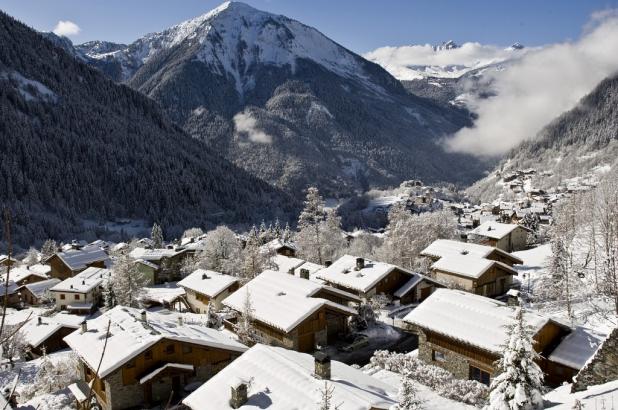 Peqeuño pueblo de Champangny en Vanoise