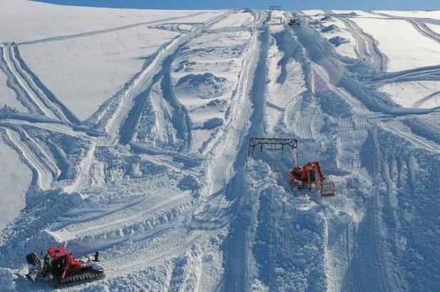 FONNA Glacier Ski Resort