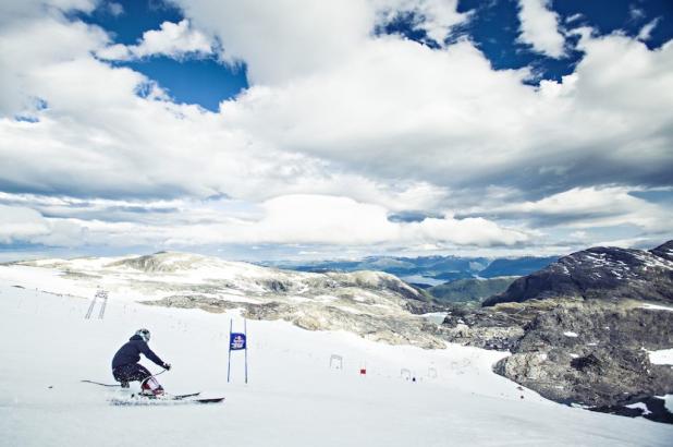 Fonna Glacier Ski Resort