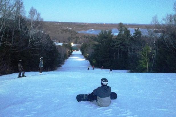 Esquiando en Hermon Mountain