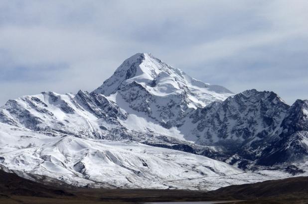 Chacaltaya en Bolivia, imagen del nevado Huayna Potosí