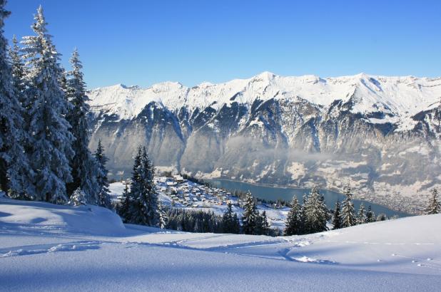 Lago Brienz cerca de Axalp en Interlaken