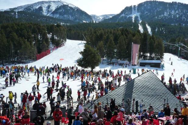 Vista de la estación de Masella en el Pirineo catalán, base de la estación