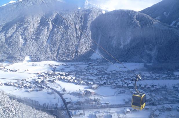 Vista de Mayrhofen en el valle de Zillertal