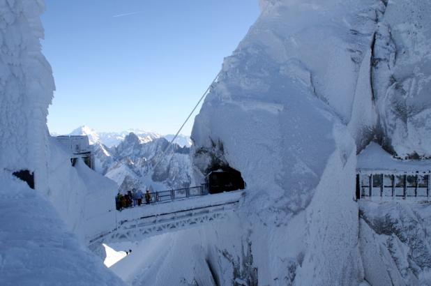 Pasaje en al llegada del teleferico de l'Aiguille du Midi