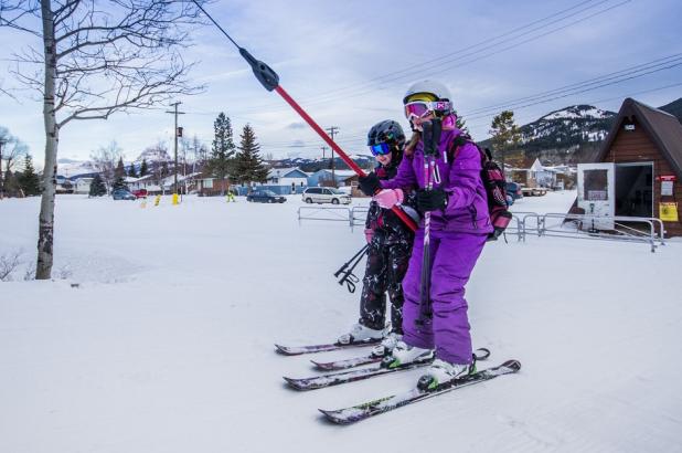 T-bar en Pass Powderkeg