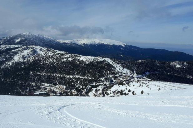 Puerto de Navacerrada desde un fuera de pista de la zona de la Bola del Mundo. Autor Alberto Pinilla Martin 