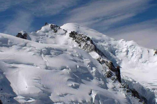 Hermosas montañas en Saint-Urcize