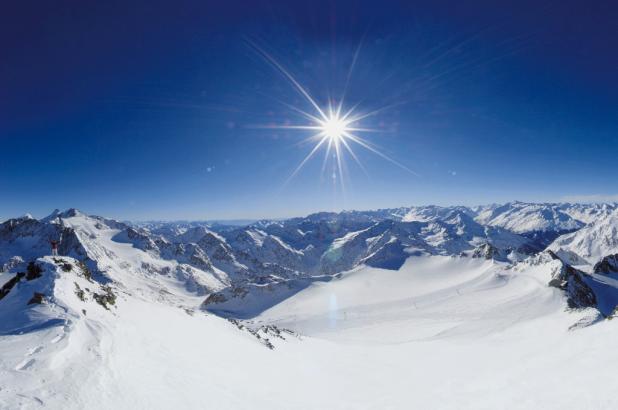 Panorámica del glaciar de Stubai