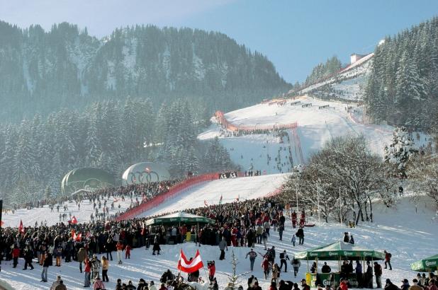 vista de la llegada de la pista Hahnenkamm, la mítica carrera de la copa del mundo