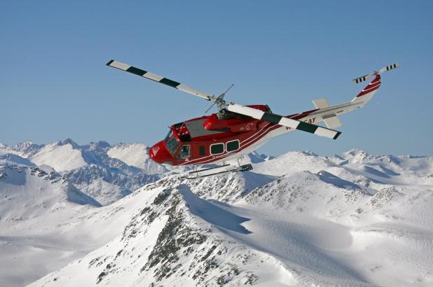 Helicóptero de TLH Heliskiing