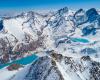 Apertura de las estaciones de esquí con glaciar de los Alpes para el esquí de verano