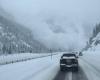 Una avalancha “sorprende” a los conductores que circulaban por una carretera de Colorado