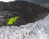 Espectacular Wingsuit sobre el Glaciar del Gigante en la Aiguille du Midi