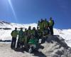 La gran cantidad de nieve permite los entrenos de los esquiadores de la RFEDI en Sierra Nevada