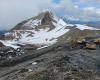 El esquí de verano en Les 2 Alpes convive con la construcción un telecabina y un telemix