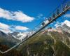 Suiza inaugura en Zermatt el puente colgante peatonal más largo del mundo