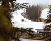 Ruka "desempaqueta" la nieve guardada en primavera y abre dos pistas