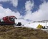 El snowfarming llega a Candanchú para guardar la nieve sobrante para la próxima temporada