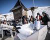 La terraza con calefacción donde se “cuece” el recreo del esquí en Sierra Nevada