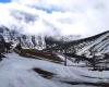 Las lluvias se llevan la nieve de Valdesquí, Navacerrada y La Pinilla y tienen que cerrar